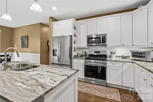 202 Windy Acres Knoll Dr, Hendersonville, NC 28792 - Photo 24