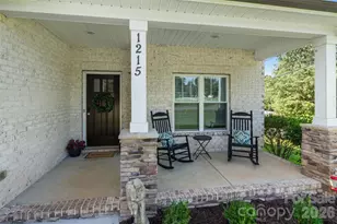1215 Robinhood Ln, Kannapolis, NC 28081 - Photo 4