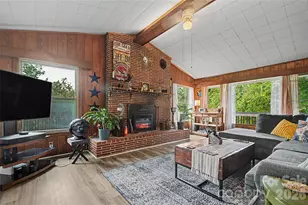 70 Dogwood Dr, Hendersonville, NC 28791 - Photo 12