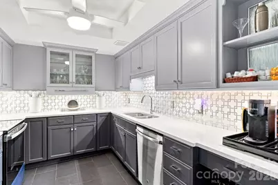 2222 Selwyn Avenue #603, Charlotte, NC 28207 - Photo 12