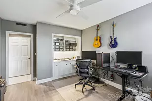 2222 Selwyn Ave, Charlotte, NC 28207 - Photo 22