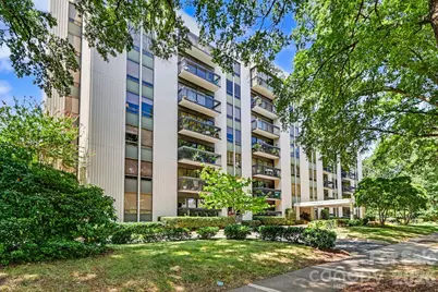 2222 Selwyn Avenue #603, Charlotte, NC 28207 - Photo 2