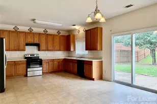 12331 Cumberland Cove Dr, Charlotte, NC 28273 - Photo 10