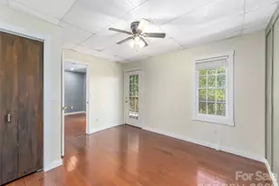 499 Match Pt, Sylva, NC 28779 - Photo 30