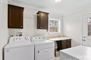 28 Chapel Park Rd, Asheville, NC 28803 - Photo 20