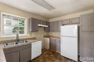 427 Katonah Ave, Charlotte, NC 28208 - Photo 8