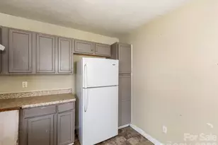 427 Katonah Ave, Charlotte, NC 28208 - Photo 10