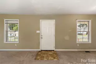 427 Katonah Ave, Charlotte, NC 28208 - Photo 2