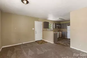 427 Katonah Ave, Charlotte, NC 28208 - Photo 6