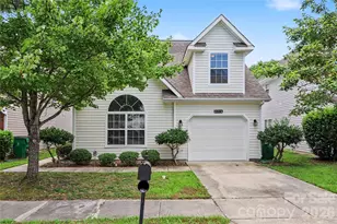 2716 Rozzelles Landing Dr, Charlotte, NC 28214 - Photo 2