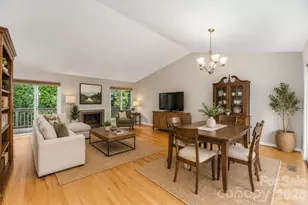121 Deerlake Dr, Asheville, NC 28803 - Photo 6