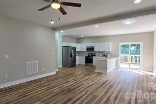 2728 Crawford Ave, Gastonia, NC 28052 - Photo 4