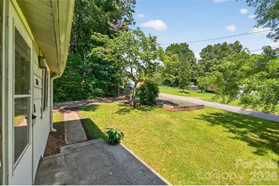 314 22nd Street Court SE, Hickory, NC 28602 - Photo 4