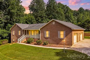 107 Timberline Dr, Morganton, NC 28655 - Photo 2
