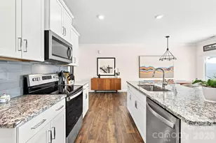 198 Creekview Rd, Hendersonville, NC 28792 - Photo 8