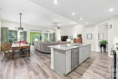 7106 Overjoyed Crossing, Charlotte, NC 28215 - Photo 18