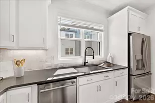 1146 E 36th St, Charlotte, NC 28205 - Photo 12