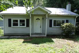 2131 Somerset Dr, Hendersonville, NC 28791 - Photo 1