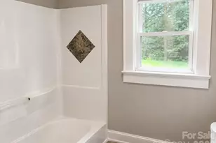 802 3rd St SE, Conover, NC 28613 - Photo 16