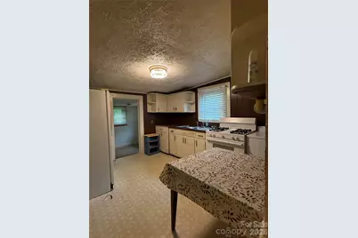 426 Bouchelle Street, Morganton, NC 28655 - Photo 8