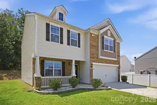 6312 Lantern Rdg Rd, Charlotte, NC 28215 - Photo 2