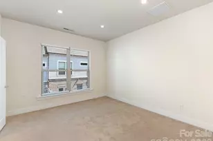 16023 Roscoe Ln, Charlotte, NC 28204 - Photo 12