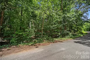 2402 Simfield Church Rd, Matthews, NC 28105 - Photo 18