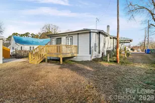 1703 Lowder St, Albemarle, NC 28001 - Photo 4