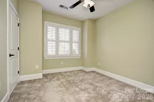 100 N Laurel Ave, Charlotte, NC 28207 - Photo 8