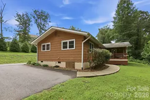 260 Justice Ridge Rd, Candler, NC 28715 - Photo 2