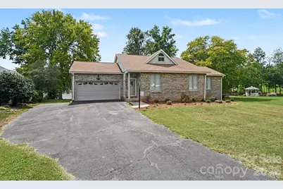 235 Pebble Point, Salisbury, NC 28146 - Photo 4