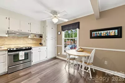 6836 Dumbarton Drive, Charlotte, NC 28210 - Photo 6