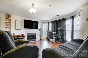 529 N Graham St, Charlotte, NC 28202 - Photo 2
