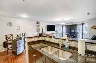 529 N Graham St, Charlotte, NC 28202 - Photo 1