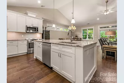 217 Hogans View Circle, Hendersonville, NC 28739 - Photo 10
