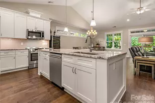217 Hogans View Cir, Hendersonville, NC 28739 - Photo 10