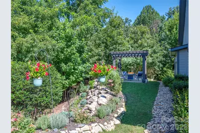 217 Hogans View Circle, Hendersonville, NC 28739 - Photo 38