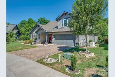 217 Hogans View Circle, Hendersonville, NC 28739 - Photo 1