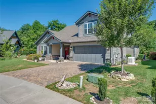 217 Hogans View Cir, Hendersonville, NC 28739 - Photo 1