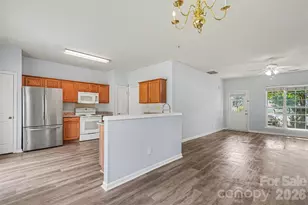 2410 Normancrest Ct, Charlotte, NC 28270 - Photo 6