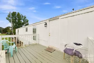 1433 Oakbrook Ln, Denver, NC 28037 - Photo 2