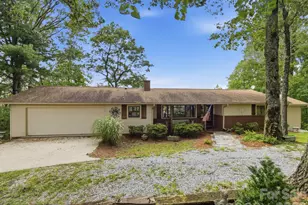 327 Summit Rd, Tryon, NC 28782 - Photo 4