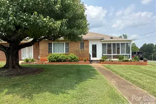 1308 Salem Rd, Morganton, NC 28655 - Photo 2