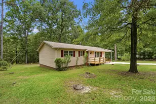 897 Community Ln, Lancaster, SC 29720 - Photo 4