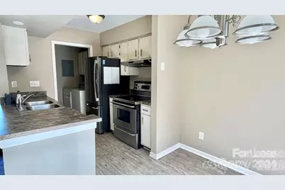 11171 Harrowfield Road, Charlotte, NC 28226 - Photo 6