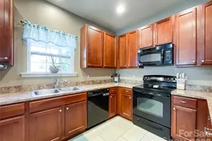 1033 Mountain Laurel Ct, Matthews, NC 28104 - Photo 14