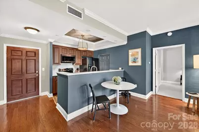 300 W 5th Street #318, Charlotte, NC 28202 - Photo 8