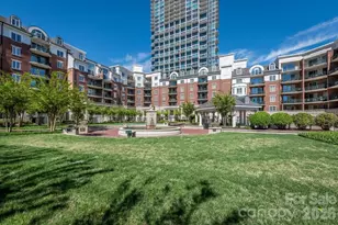 300 W 5th St, Charlotte, NC 28202 - Photo 38