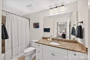300 W 5th St, Charlotte, NC 28202 - Photo 18