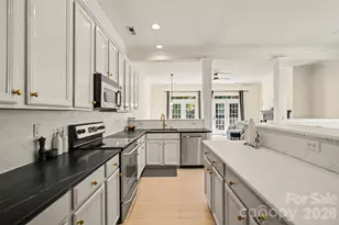 8354 Indigo Row, Charlotte, NC 28277 - Photo 10